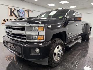 2019 Chevrolet Silverado 3500HD High Country 4WD photo