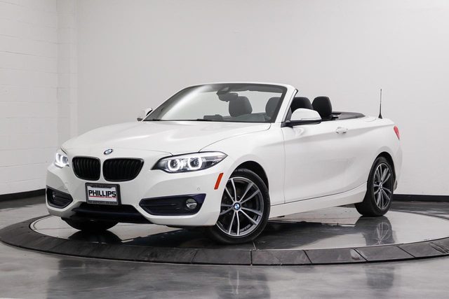 2019 BMW 2 Series 230i RWD photo