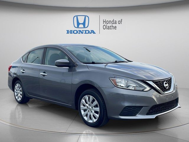 2017 Nissan Sentra SV FWD photo