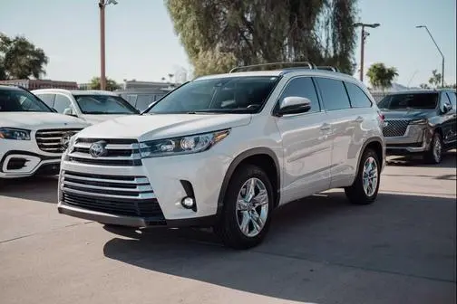 2019 Toyota Highlander Limited FWD photo