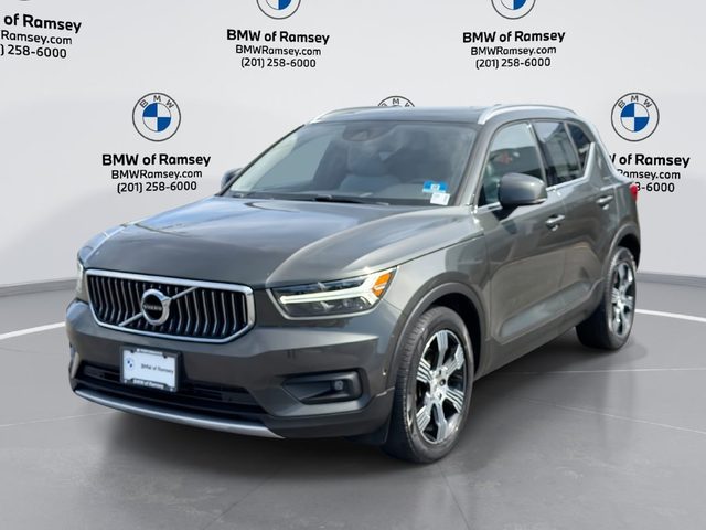 2019 Volvo XC40 Inscription AWD photo