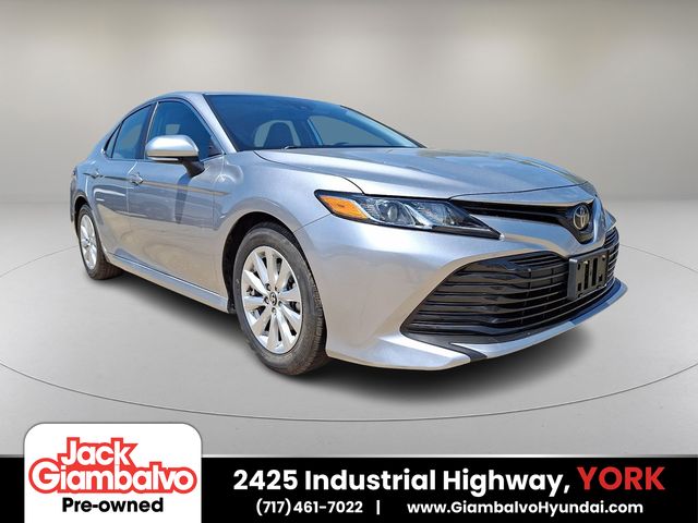 2019 Toyota Camry LE FWD photo