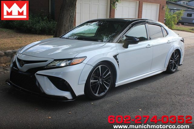 2019 Toyota Camry XSE FWD photo