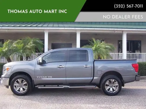 2018 Nissan Titan SL 4WD photo