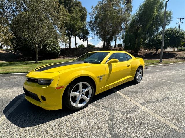 2015 Chevrolet Camaro LT RWD photo