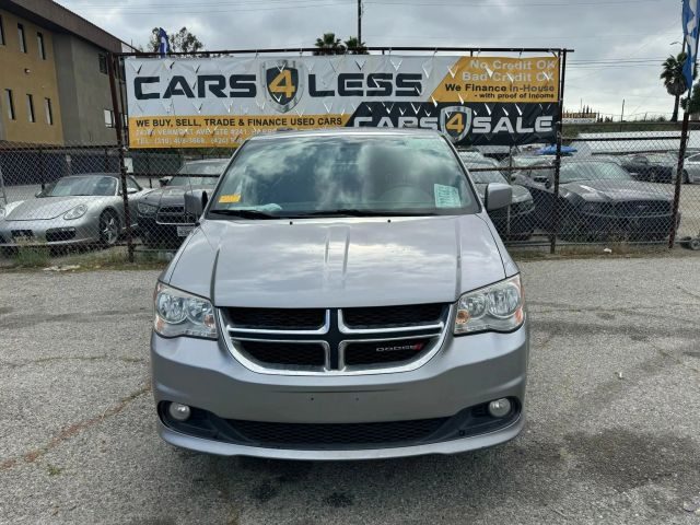 2017 Dodge Grand Caravan SXT FWD photo