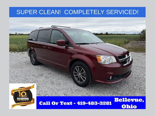 2017 Dodge Grand Caravan SXT FWD photo
