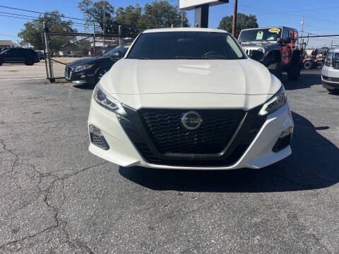 2019 Nissan Altima 2.5 SR FWD photo