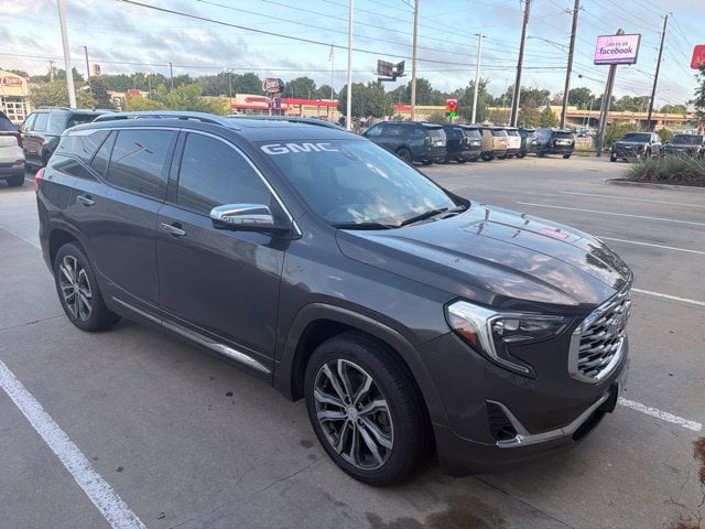 2019 GMC Terrain Denali FWD photo