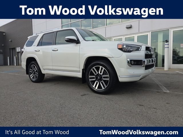 2019 Toyota 4Runner Limited 4WD photo