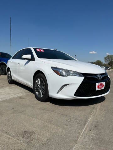 2017 Toyota Camry SE FWD photo