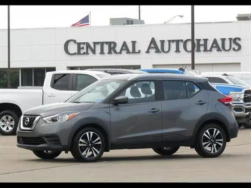 2018 Nissan Kicks SV FWD photo