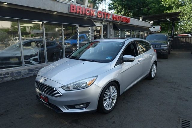 2017 Ford Focus Titanium FWD photo