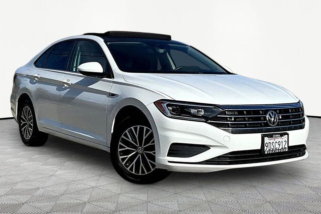 2019 Volkswagen Jetta SEL FWD photo