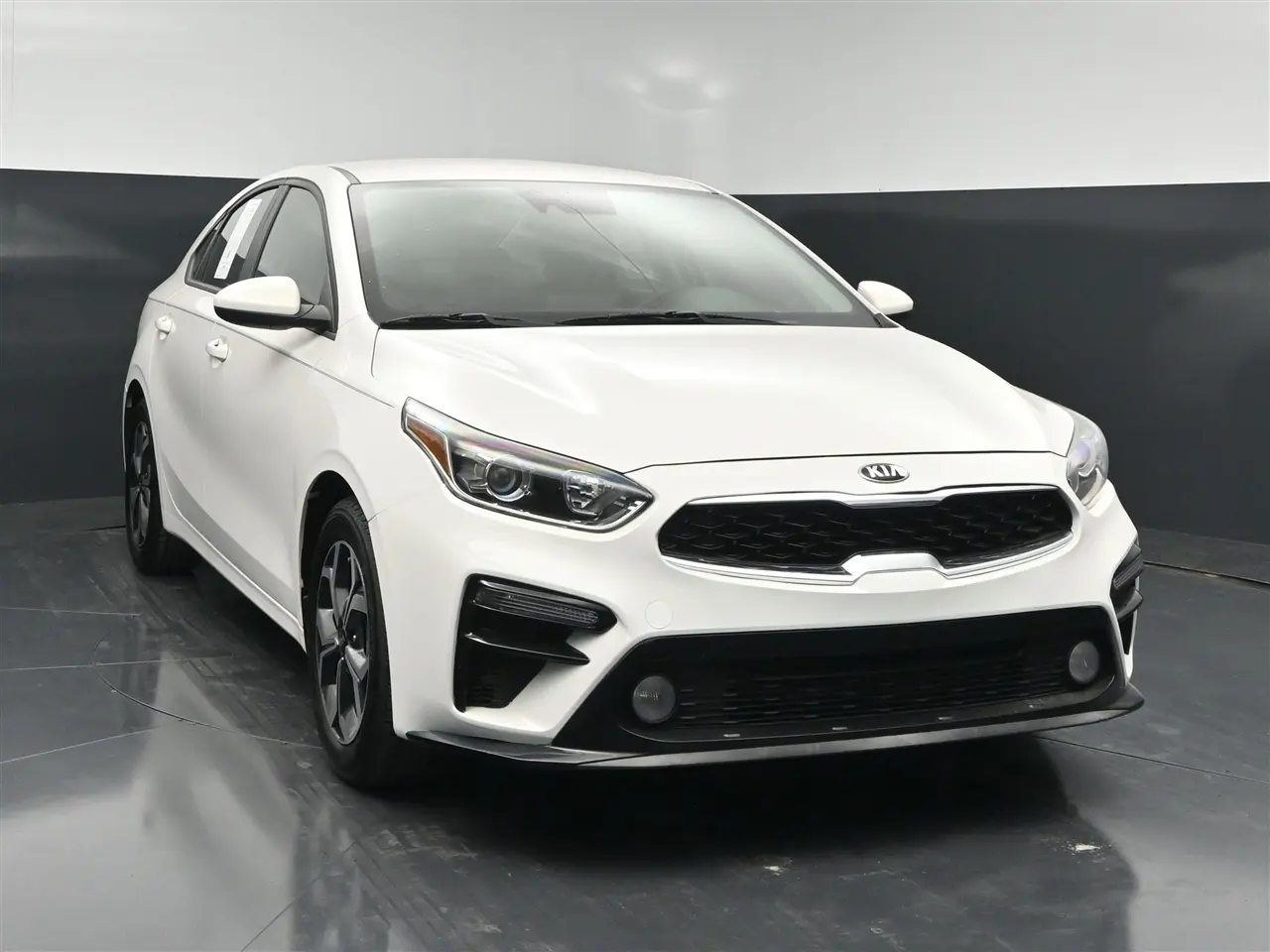 2019 Kia Forte LXS FWD photo