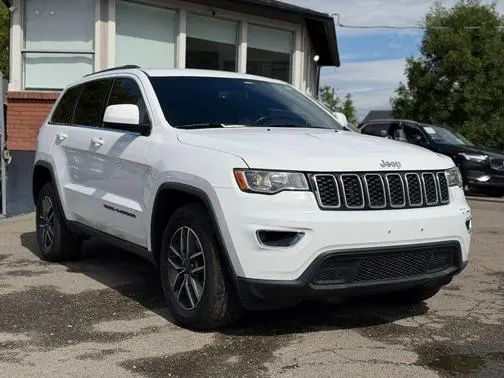 2019 Jeep Grand Cherokee Laredo E 4WD photo