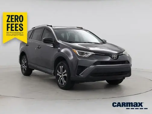 2018 Toyota RAV4 LE FWD photo