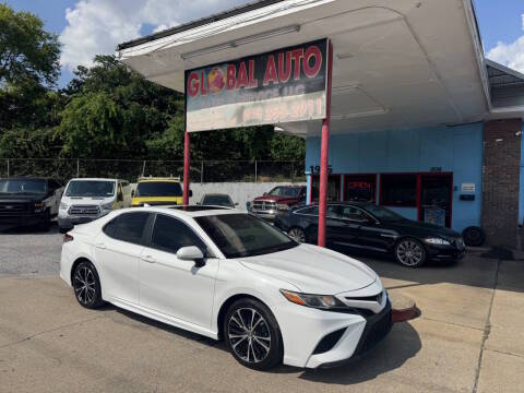 2019 Toyota Camry SE FWD photo