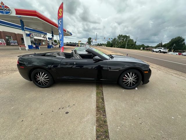 2015 Chevrolet Camaro LT RWD photo