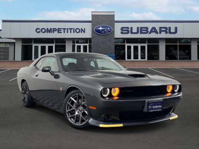 2019 Dodge Challenger R/T Scat Pack RWD photo