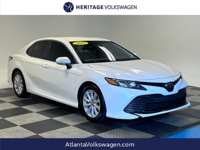 2018 Toyota Camry LE FWD photo
