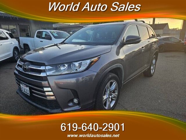 2019 Toyota Highlander Limited FWD photo