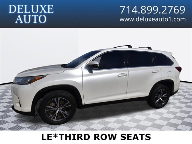 2019 Toyota Highlander LE FWD photo