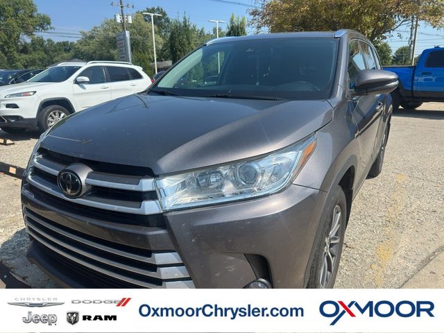 2019 Toyota Highlander XLE AWD photo