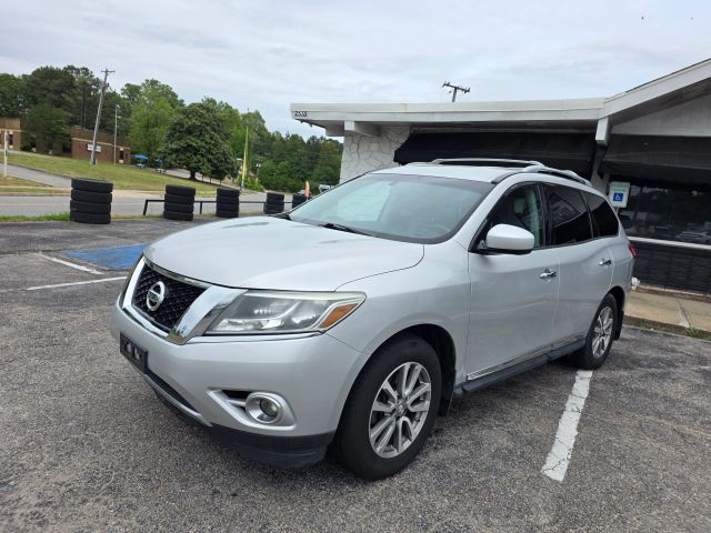 2015 Nissan Pathfinder SL 4WD photo