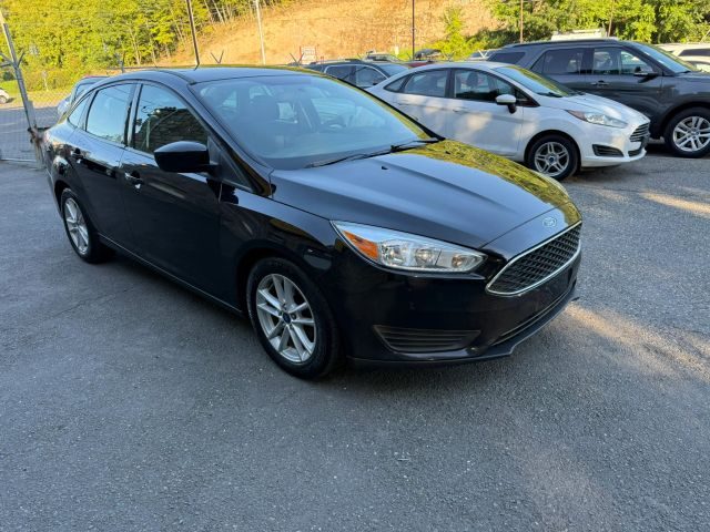 2018 Ford Focus SE FWD photo