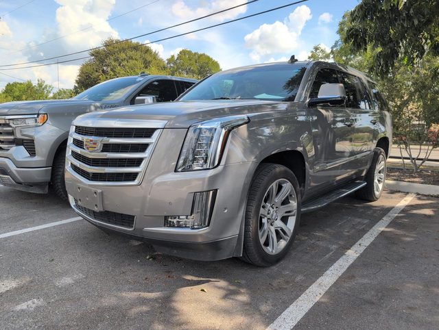 2019 Cadillac Escalade Luxury RWD photo