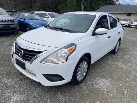 2019 Nissan Versa S Plus FWD photo