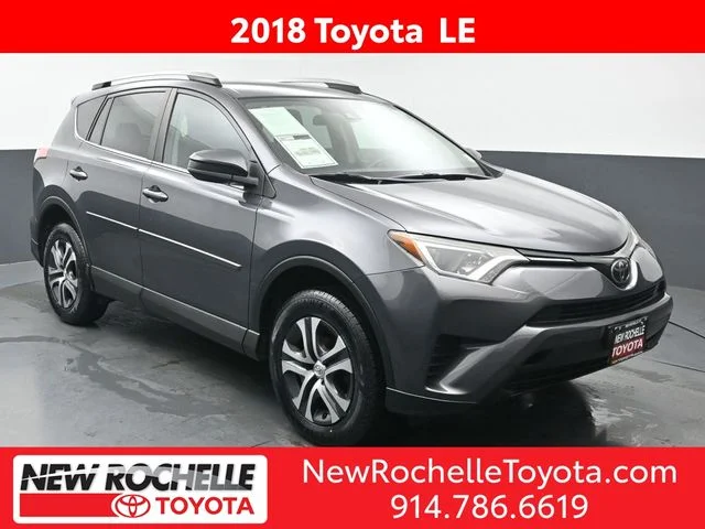 2018 Toyota RAV4 LE AWD photo