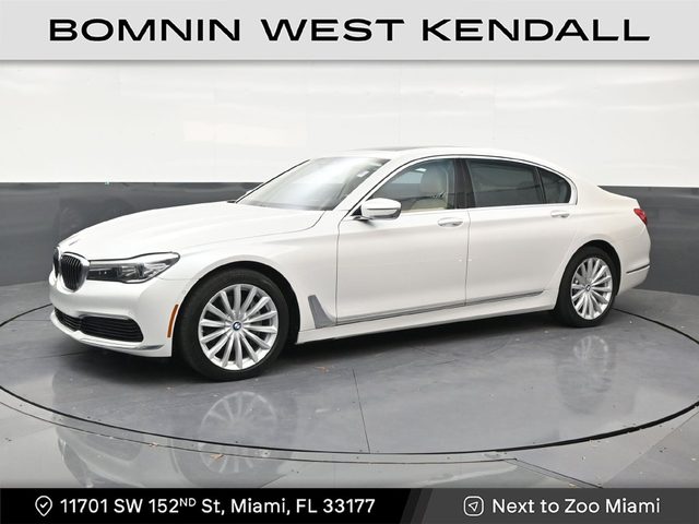 2019 BMW 7 Series 740i RWD photo