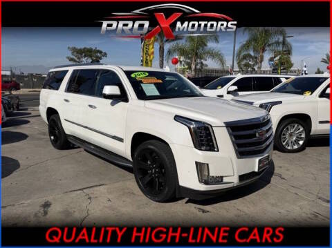 2018 Cadillac Escalade ESV Luxury RWD photo