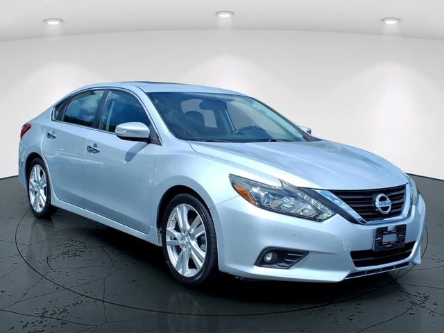 2017 Nissan Altima 3.5 SL FWD photo