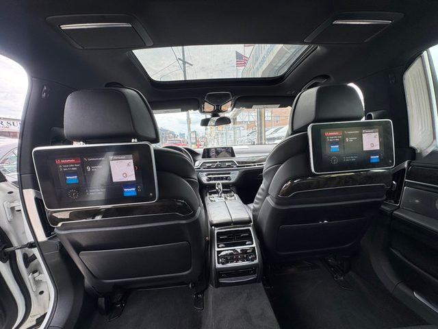 2018 BMW 7 Series 750i xDrive AWD photo