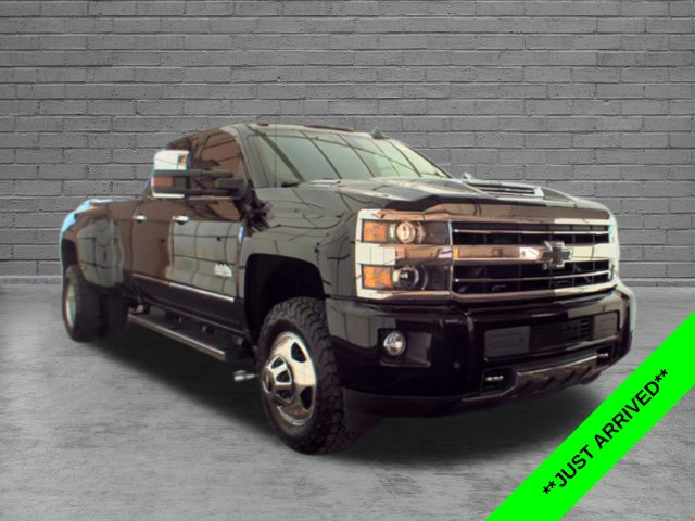 2019 Chevrolet Silverado 3500HD High Country 4WD photo