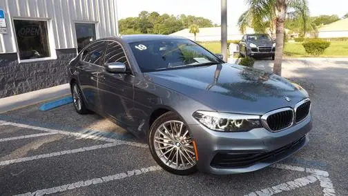 2019 BMW 5 Series 530i RWD photo