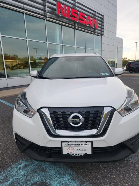 2018 Nissan Kicks SV FWD photo
