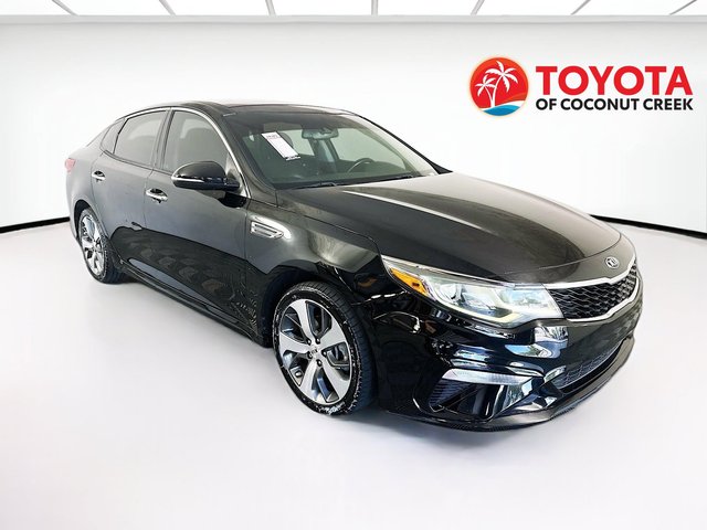 2019 Kia Optima S FWD photo