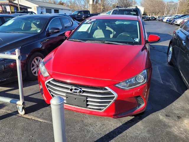 2017 Hyundai Elantra SE FWD photo