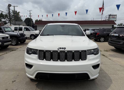 2019 Jeep Grand Cherokee Altitude 4WD photo