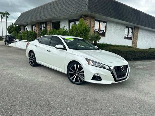 2019 Nissan Altima 2.5 Platinum FWD photo