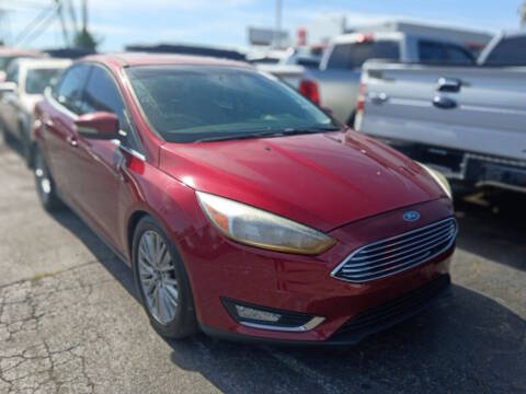 2017 Ford Focus Titanium FWD photo