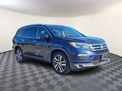 2016 Honda Pilot Touring AWD photo