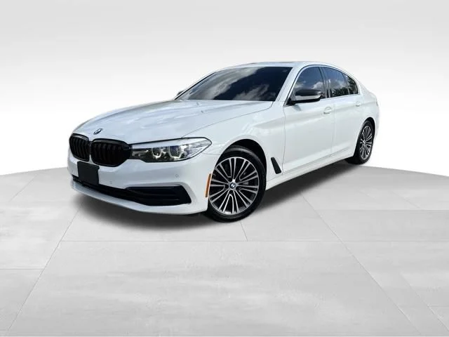 2019 BMW 5 Series 530i xDrive AWD photo