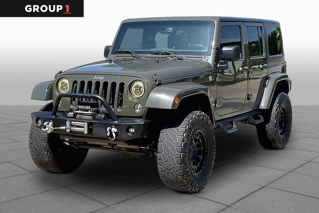 2015 Jeep Wrangler Unlimited Sahara 4WD photo