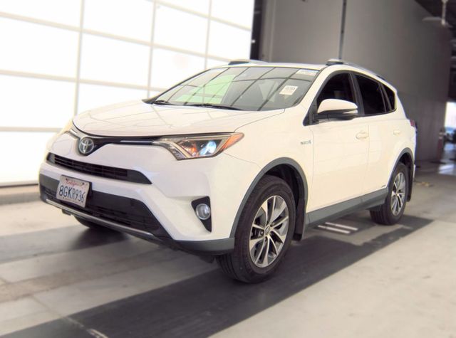 2018 Toyota RAV4 Hybrid XLE AWD photo