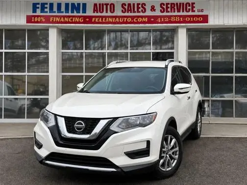 2018 Nissan Rogue SV FWD photo